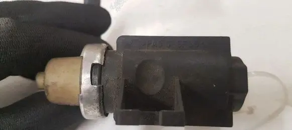 Peugeot 407 Turbo solenoid valve 70163300 9661960380
