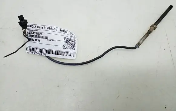 Mercedes-Benz CLS C219 Exhaust gas temperature sensor A0051534028