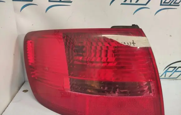 Audi A6 S6 C6 4F Rear/tail lights 89034302 89316999 043325