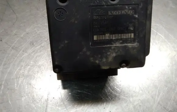 Volvo V70 ABS Pump 0619541 10094904253