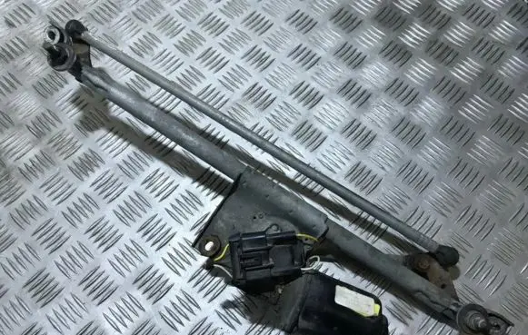 Opel Vectra B Front wiper linkage and motor