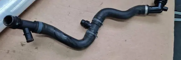 Audi A5 Engine coolant pipe/hose 8W0122293H