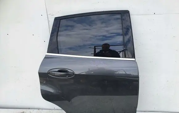 Ford C-MAX II Rear door