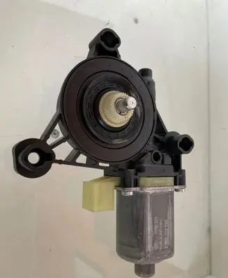 Audi Q2 - Front door window regulator motor 5Q0959801B 1440010