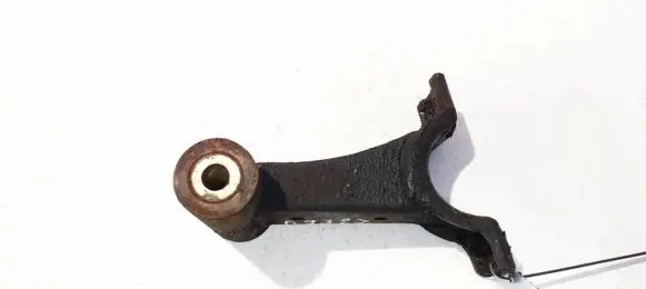 Mercedes-Benz ML W163 Engine mount bracket