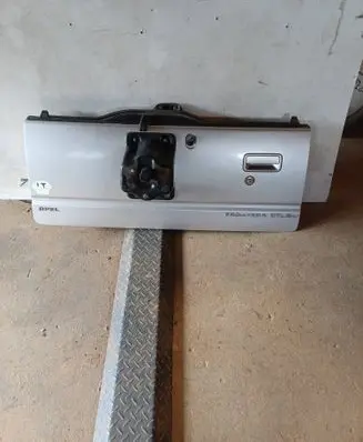 Tailgate/trunk/boot lid