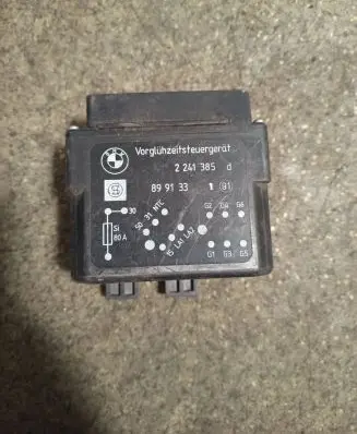 BMW 5 E34 Glow plug pre-heat relay 2241385