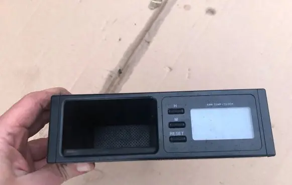 Mazda 323 F Screen/display/small screen