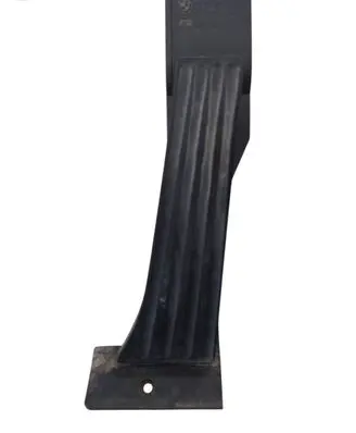 Accelerator throttle pedal