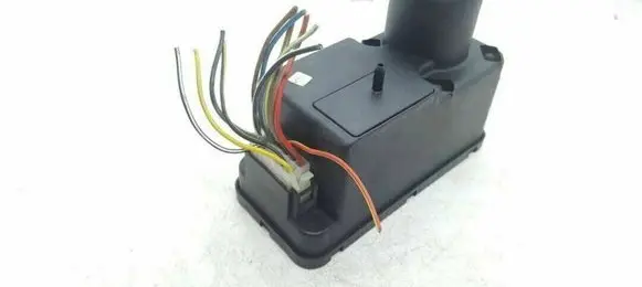 Volkswagen PASSAT B3 Central locking vacuum pump 357962257