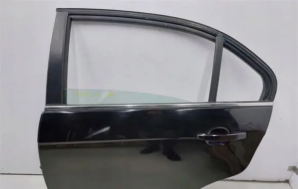 Chevrolet Epica Rear door