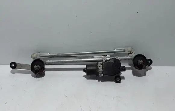 Front wiper linkage