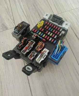 Hyundai Accent Fuse box set 919501G010