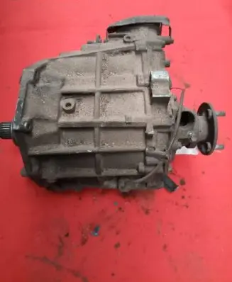 Toyota Land Cruiser (J120) Gearbox transfer box case 