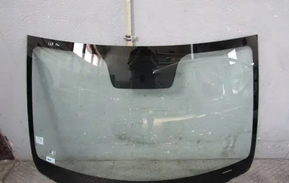 Hyundai i20 (GB IB) Front windscreen/windshield window 