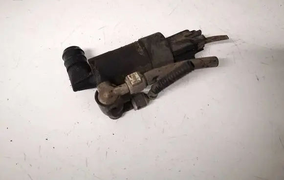 Ford Focus Windscreen/windshield washer pump