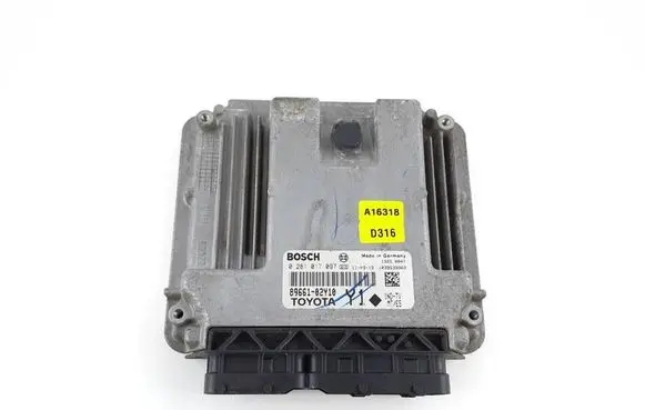 Toyota Auris 150 Engine control unit/module 8966102Y10 89661-02Y10 0281017097
