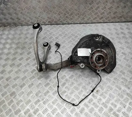 Mercedes-Benz C W205 Front wheel hub A2053305601 A2053322800