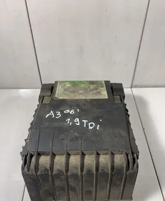 Audi A3 S3 A3 Sportback 8P Fuse module 1K0937125A