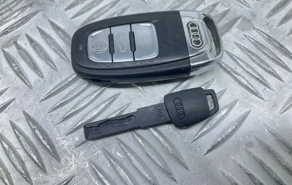 Audi A6 S6 C7 4G Ignition key/card 4G0959754K