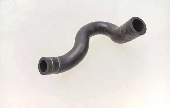Audi A8 S8 D3 4E Breather hose/pipe 077103221AN