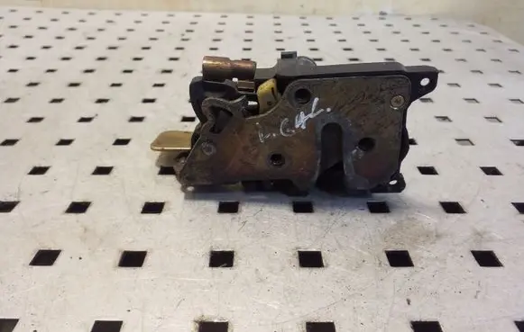 Opel Sintra Sliding door lock 