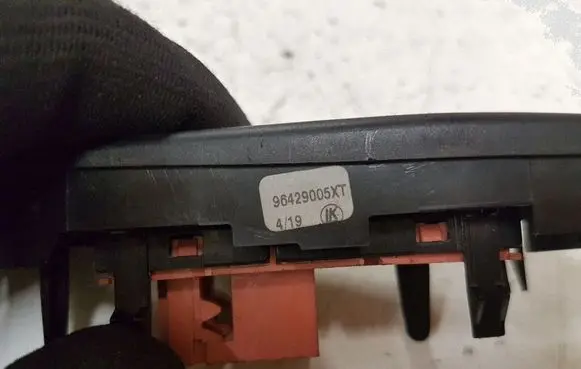 Citroen C2 Other switches/knobs/shifts 96429005XT