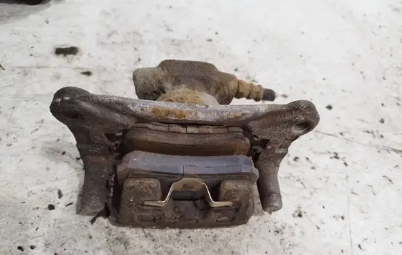 Peugeot 4007 Rear brake caliper