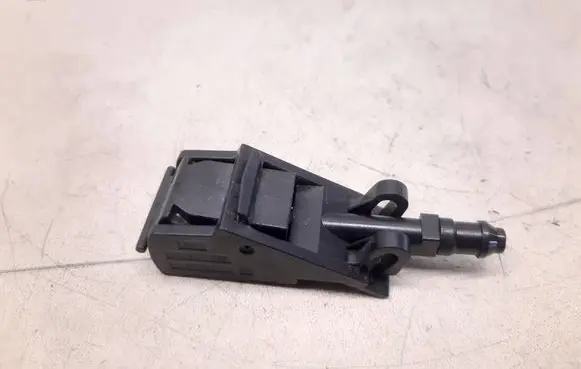 Volkswagen PASSAT B5.5 Windshield washer spray nozzle 6E0955985B