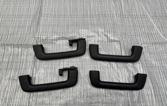 Ford Focus ST Tie down hook / loop 