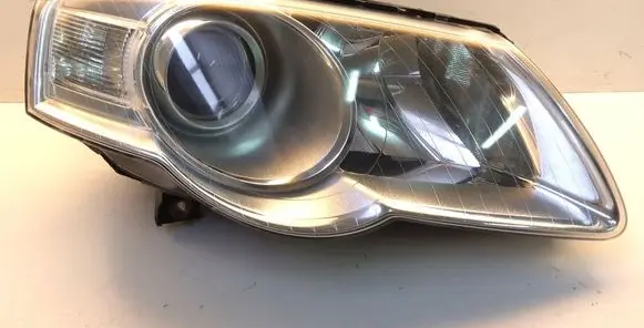 Volkswagen PASSAT B6 Headlight/headlamp 3C0941006AA