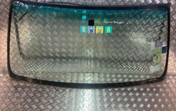 Toyota Land Cruiser (J120) Front windscreen/windshield window PK18344