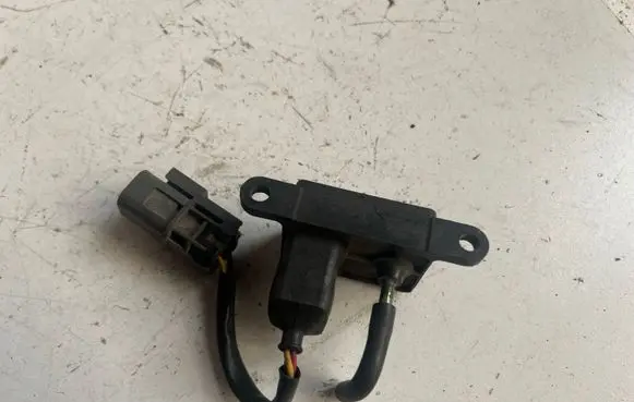Nissan Primera Vacuum valve B00ST PS1801LD 0523