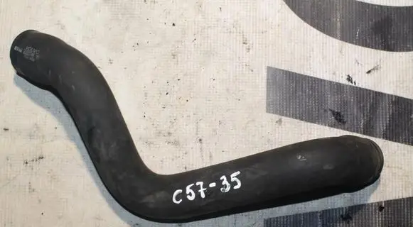 Volvo XC90 Engine coolant pipe/hose 30680748