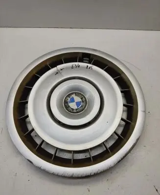 BMW 5 E34 R15 wheel hub/cap/trim 1181532 36131181532
