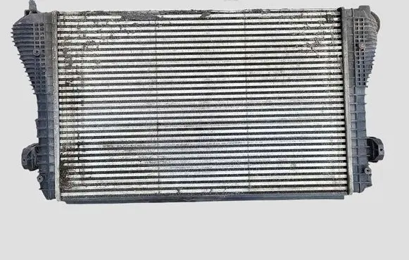 Volkswagen Golf V Intercooler radiator 1K0145803L