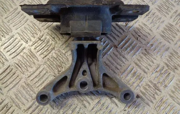 Seat Mii Gearbox mount 1S0199555AB 1S0199117