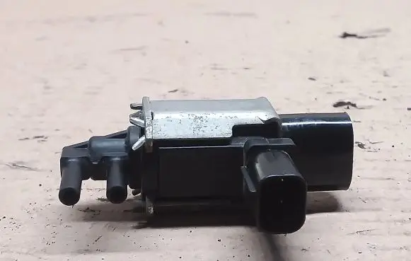 Mazda 6 Turbo solenoid valve 4M5G9A500