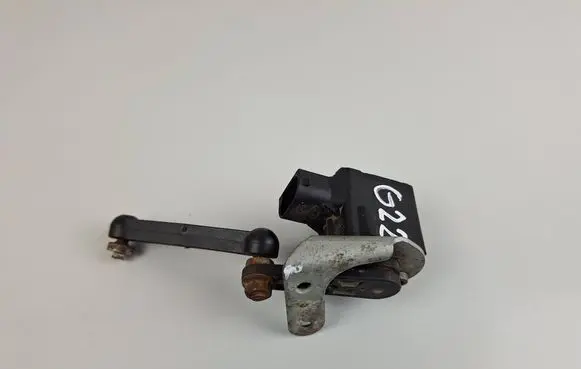 BMW 5 F10 F11 Rear air suspension level height sensor 6752797 37146752797 1093698