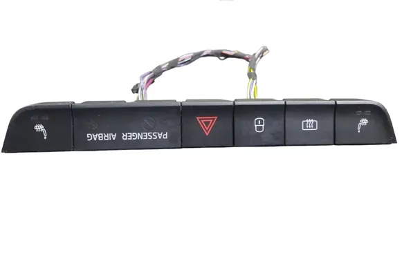 Skoda Fabia Mk3 (NJ) Hazard light switch 6V0927132C