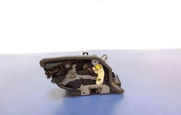BMW X6M F86 Rear door lock 7362786