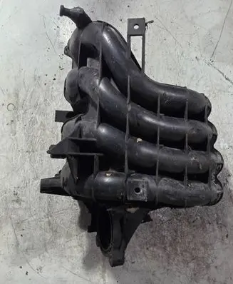 Volkswagen Golf IV Intake manifold 2900302879