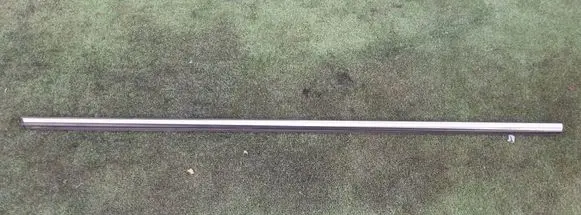 Mini One - Cooper R56 Front door glass trim molding 7146091