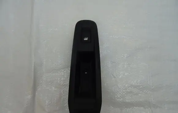 Peugeot 308 Quarter vent window switch 96762292ZD