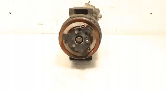 Volkswagen PASSAT B6 Air conditioning (A/C) compressor (pump) 1K0820859F