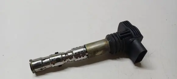 Volkswagen PASSAT B5.5 High voltage ignition coil 06B905115G