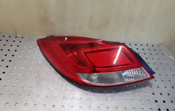 Opel Insignia A Rear/tail lights 13265354AY