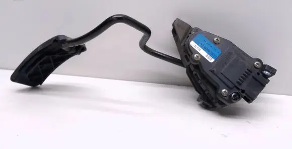 Renault Espace - Grand espace IV Accelerator throttle pedal 8200007513