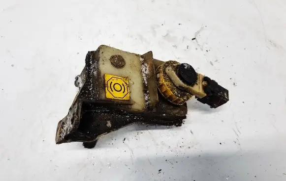 Alfa Romeo 156 Brake fluid reservoir 