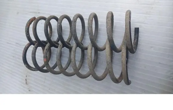 Ford Mondeo Mk III Rear coil spring